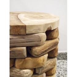 Stolik z kawałków drewna tekowego okrągły